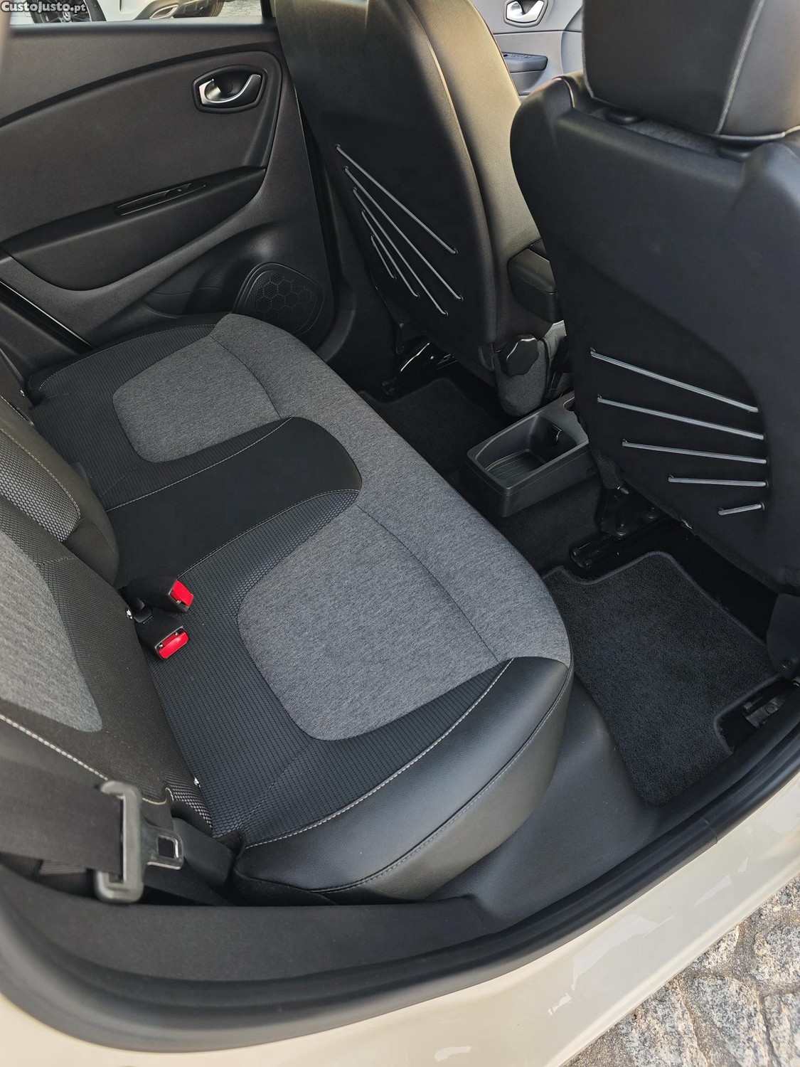 Renault Captur 0.9 Tce Exclusive — fotografia 6