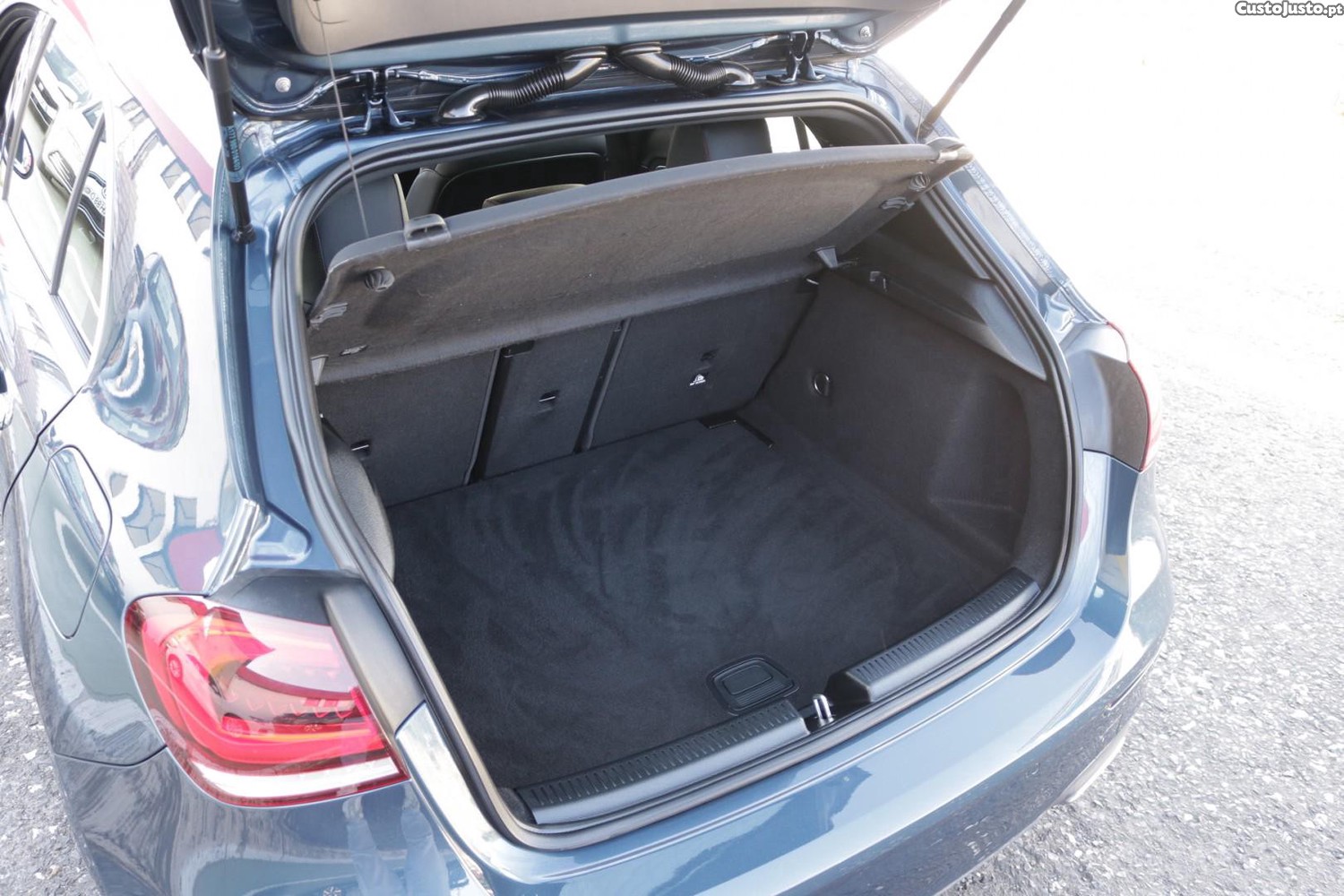 Mercedes-Benz A 180 d AMG Line 2.0 116cv — fotografia 42