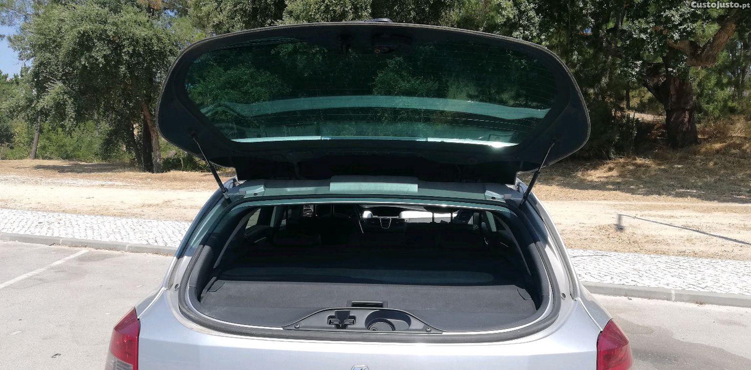 Renault Laguna Break III2.0dci150cv — fotografia 5