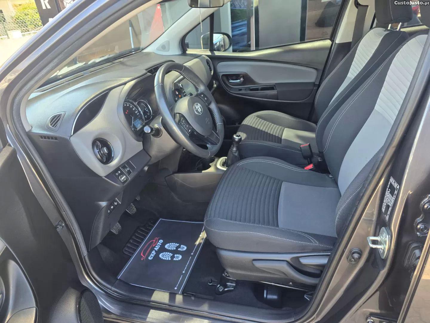 Toyota Yaris 1.0 vvt-i comfort — fotografia 6