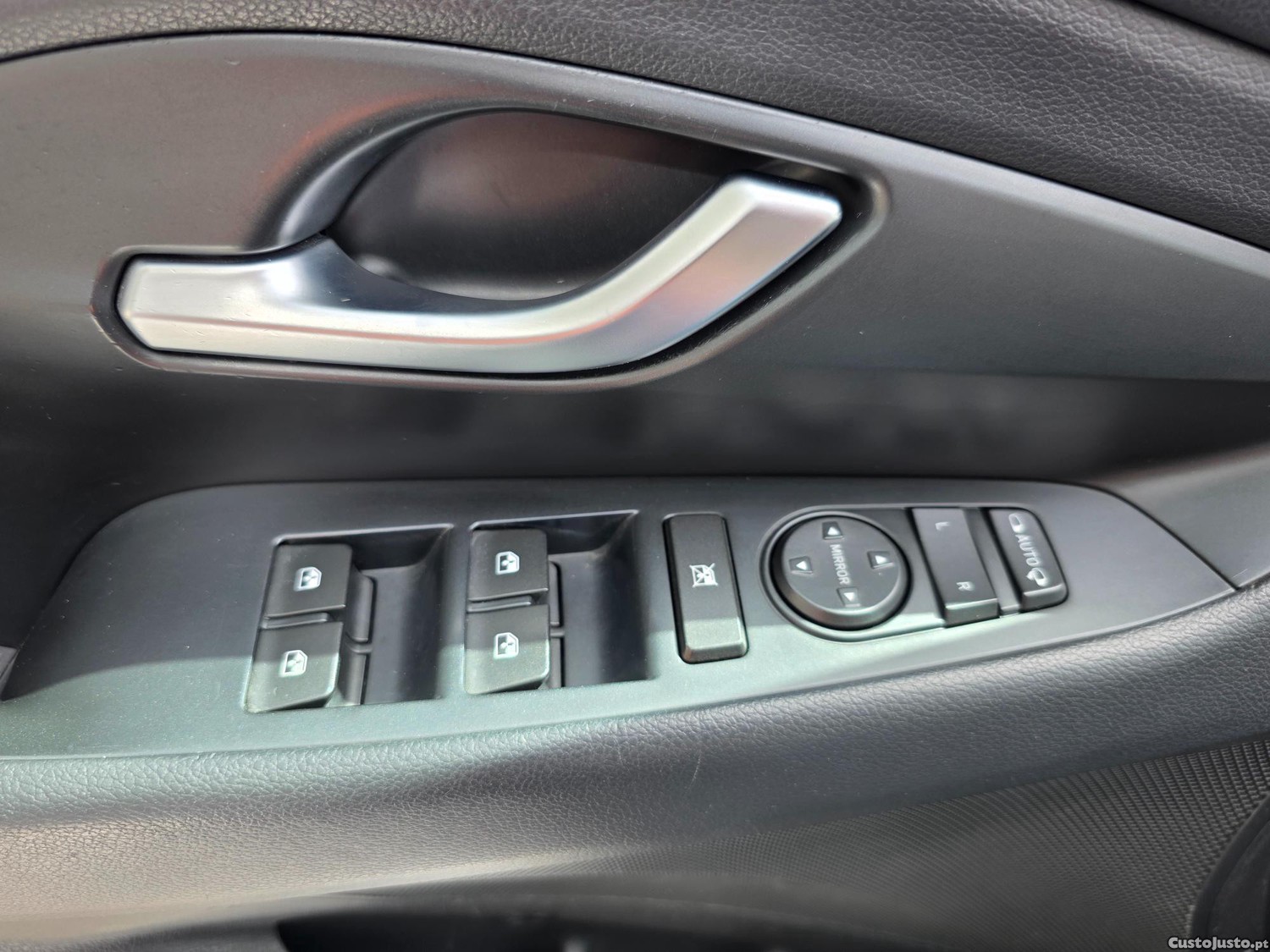 Hyundai i30 SW 1.6 CRDI STYLE 110CV — fotografia 3