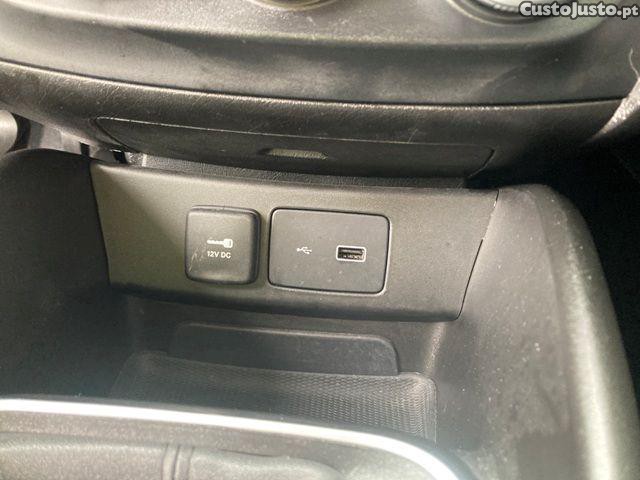Fiat Tipo 1.3 MultiJet Life — fotografia 9