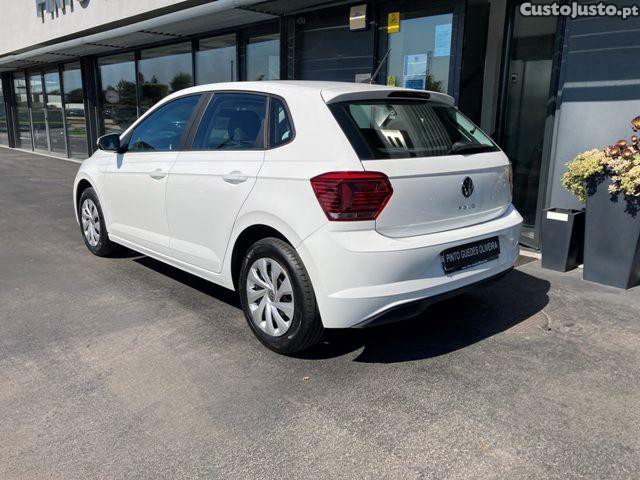 Volkswagen Polo 1.0 Confortline — fotografia 22