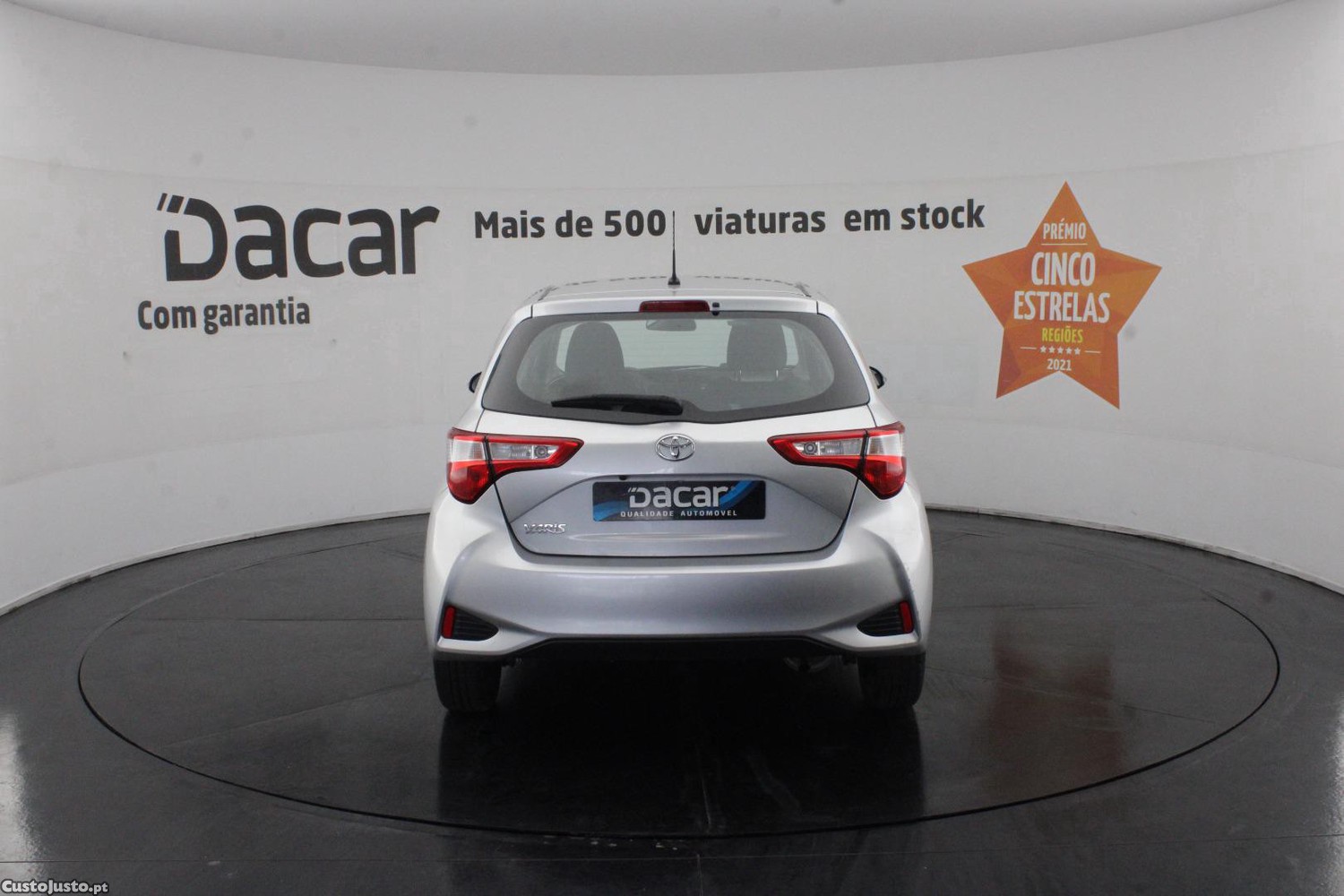 Toyota Yaris 1.0 COMFORT — fotografia 26