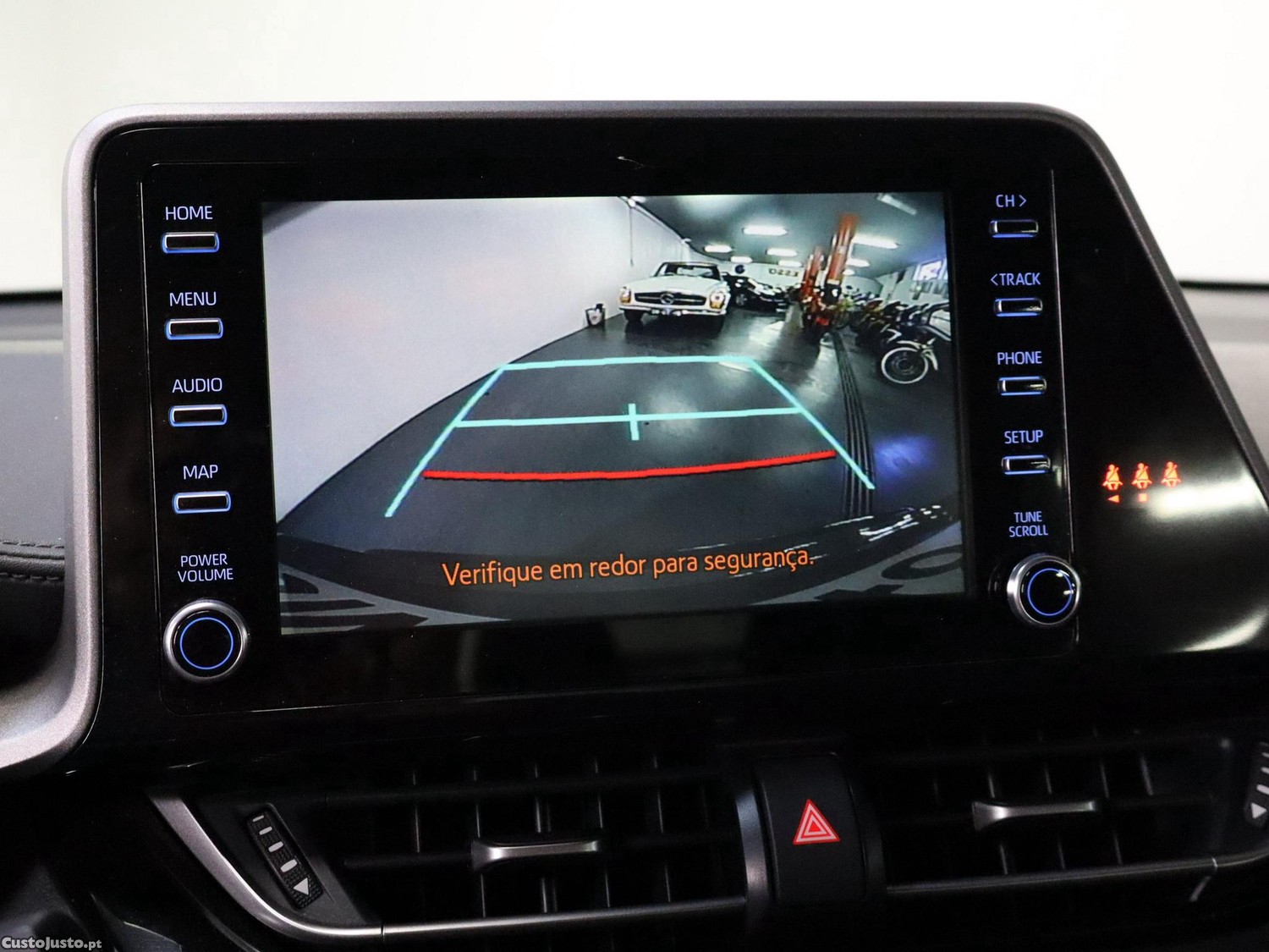 Toyota C-HR 1.8 Hybrid Comfort — fotografia 4