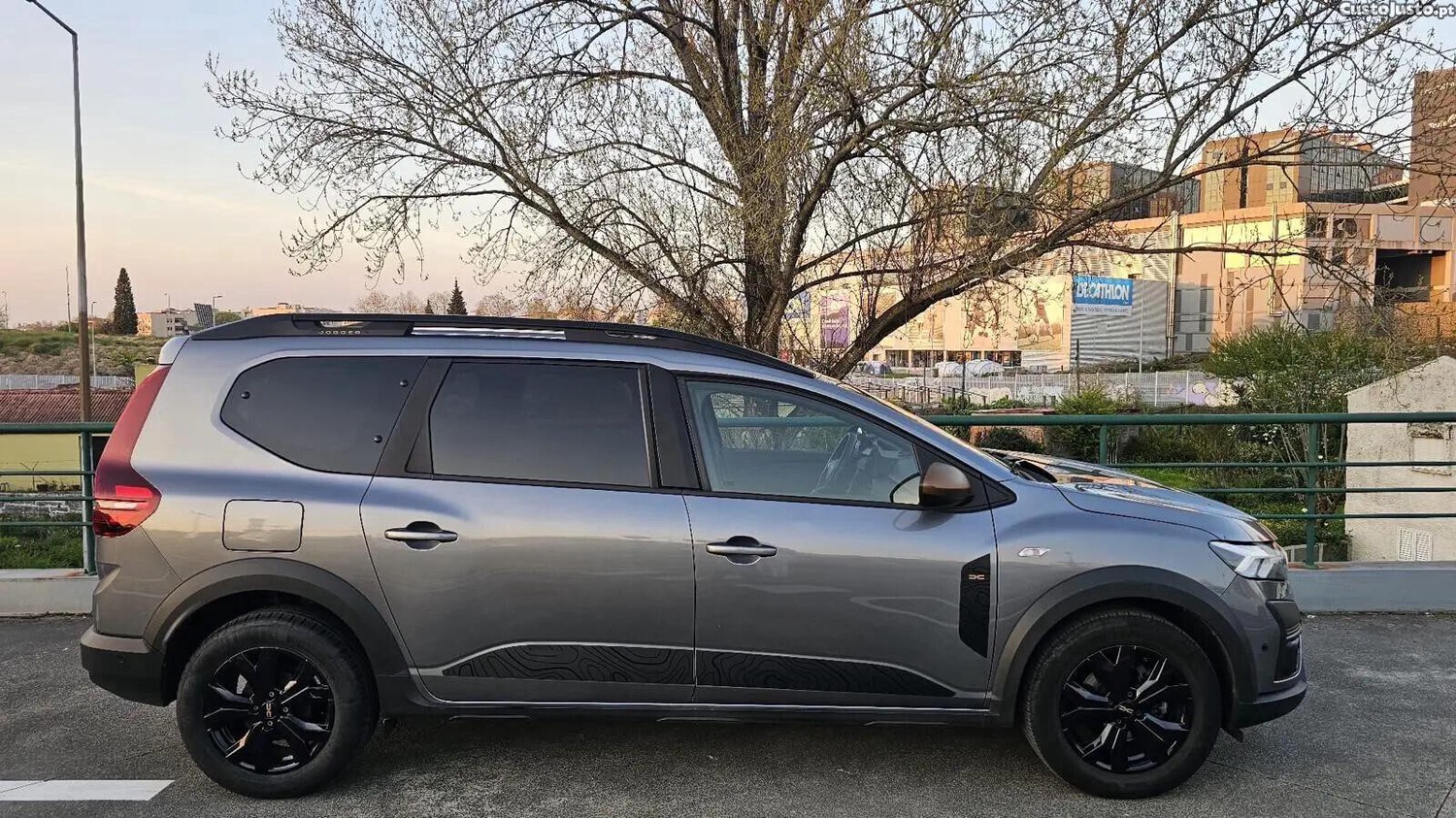 Dacia Jogger 1.0 TCe SL Extreme+ Up&Go 7L - 18 foto 2