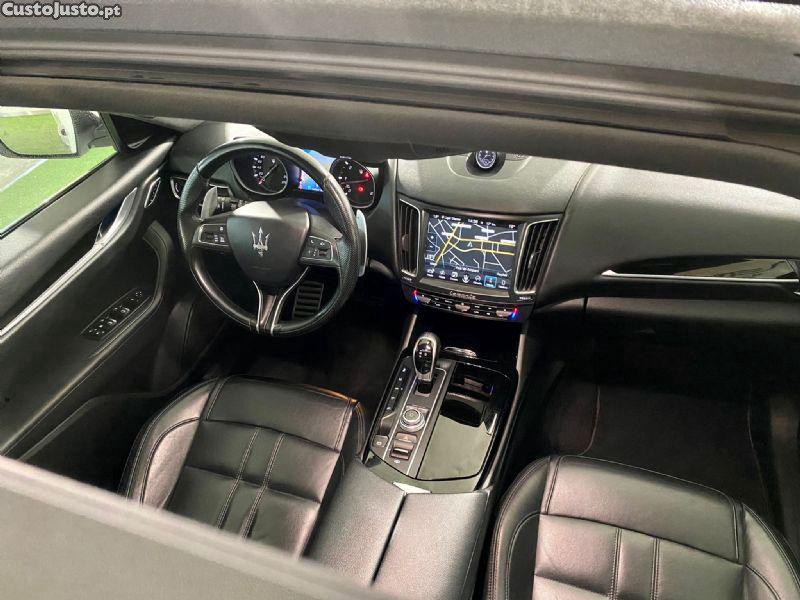 Maserati Levante 3.0 v6 — fotografia 38