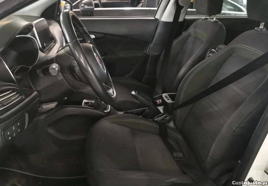 Fiat Tipo 1.3 MJET LOUNGE — fotografia 3