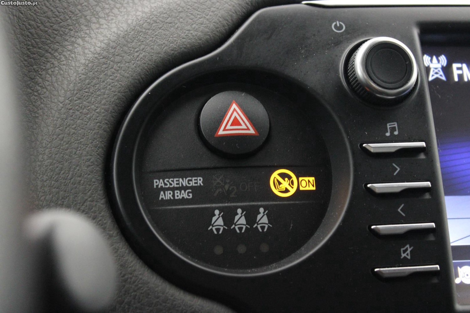 Toyota Yaris 1.0 COMFORT — fotografia 19
