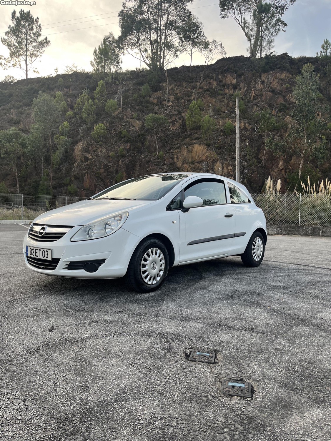 Opel Corsa 1.3CDTi — fotografia 6