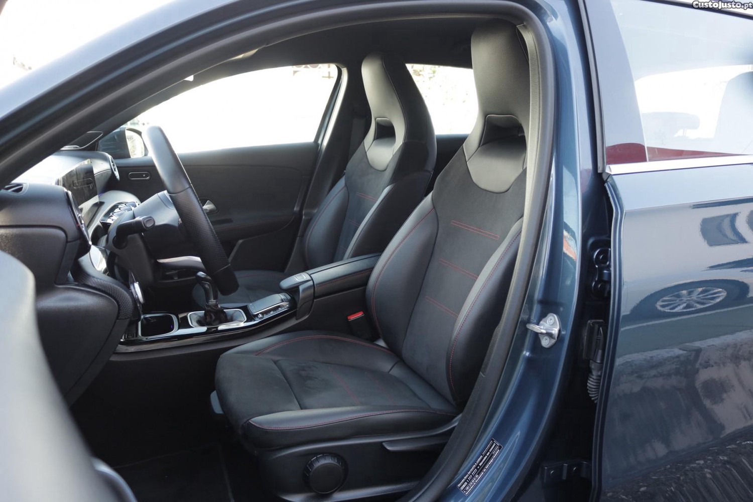 Mercedes-Benz A 180 d AMG Line 2.0 116cv — fotografia 40