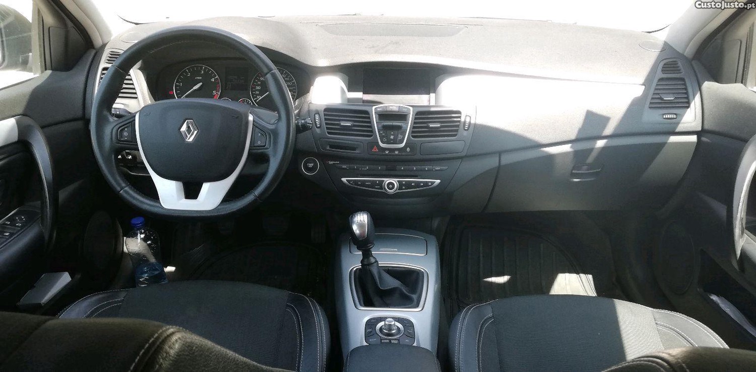 Renault Laguna Break III2.0dci150cv — fotografia 4