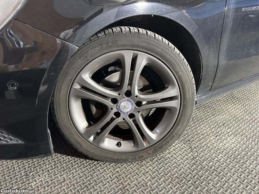 Mercedes-Benz A 180 CDi BE Urban — fotografia 17