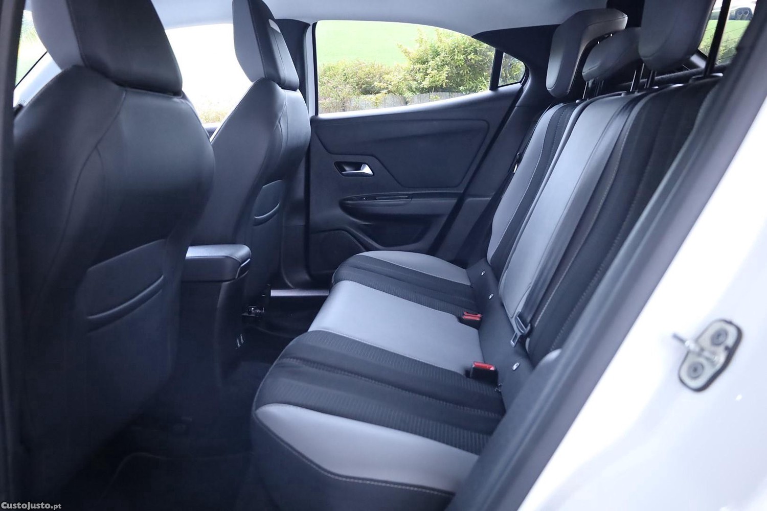 Opel Mokka 1.2 T Elegance — fotografia 3
