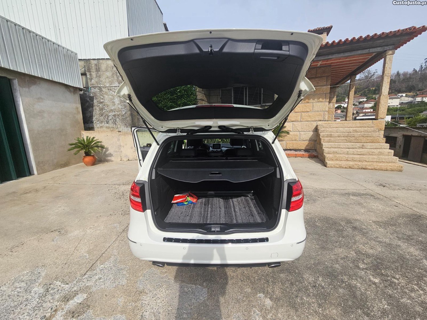 Mercedes-Benz B 180 180 Cdi — fotografia 8
