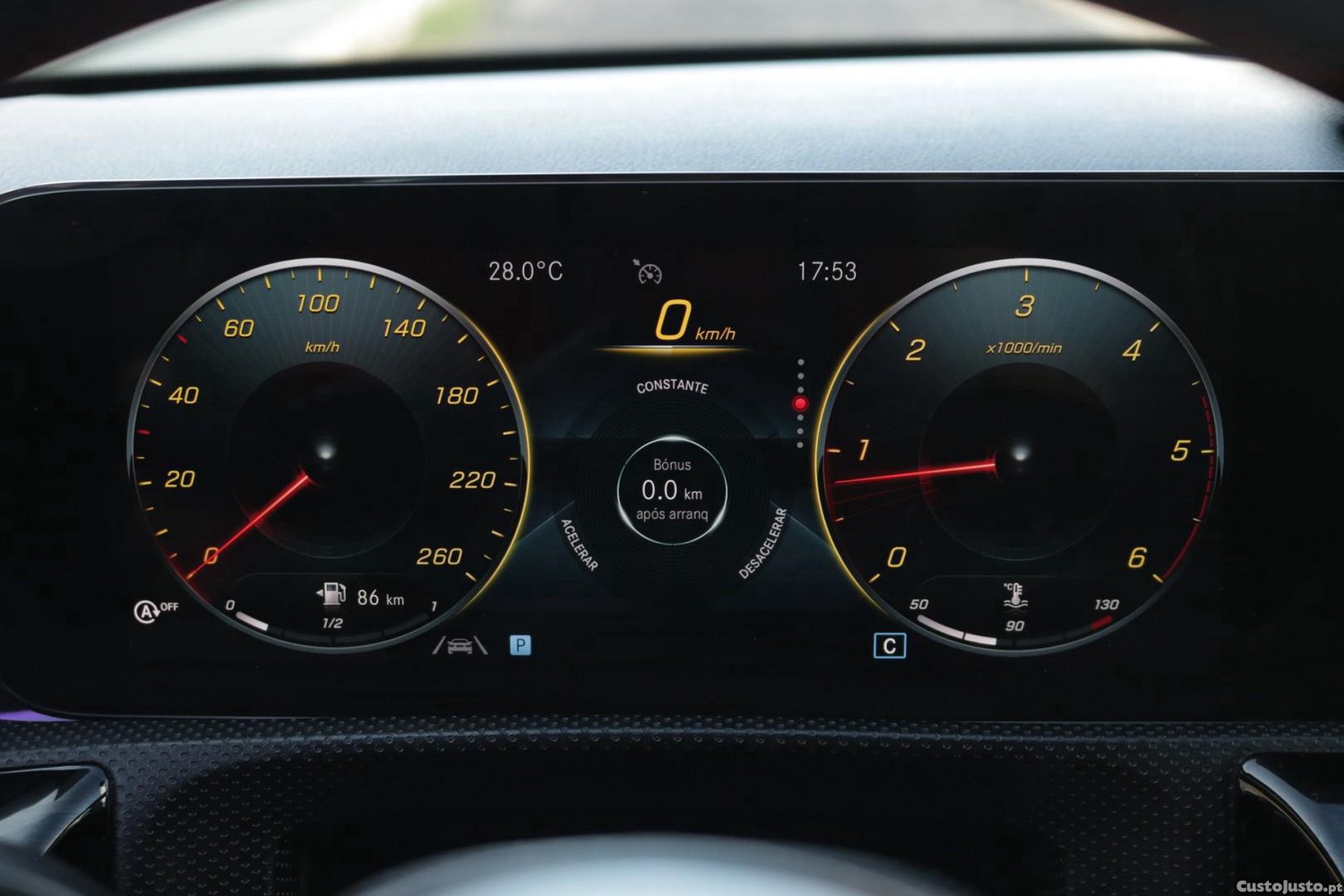 Mercedes-Benz A 180 d AMG Line 2.0 116cv — fotografia 17