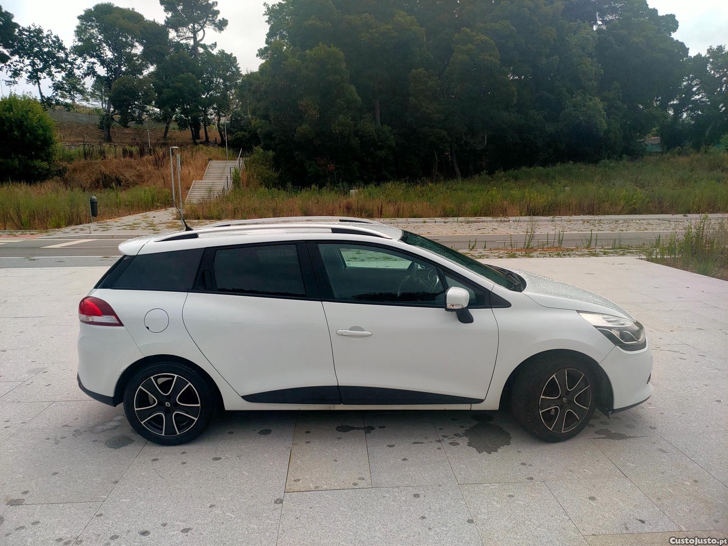 Renault Clio 1.5 Dci - 14 — photo 4