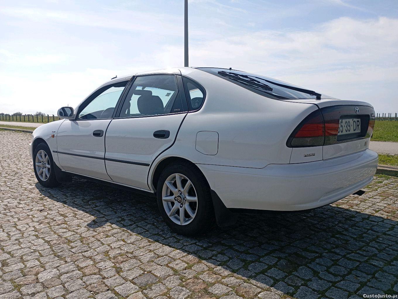Toyota Corolla Liftback — photo 5