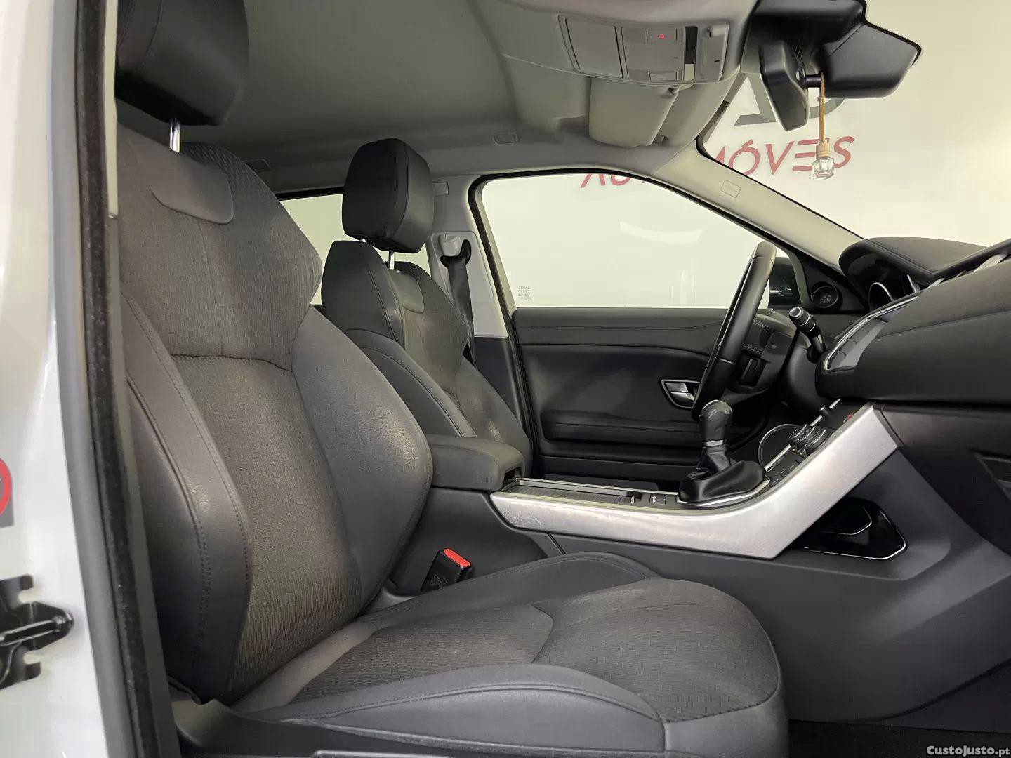 Land Rover Evoque 2.0 d150 — fotografia 16