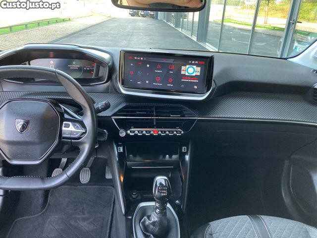 Peugeot 208 1.2 PureTech Allure — fotografia 12