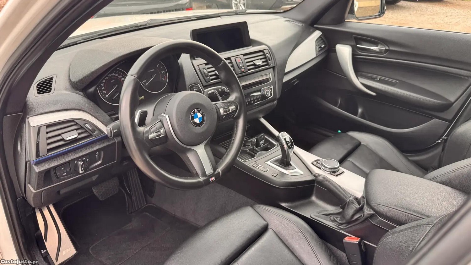 BMW 120 d Pack M Auto — fotografia 17