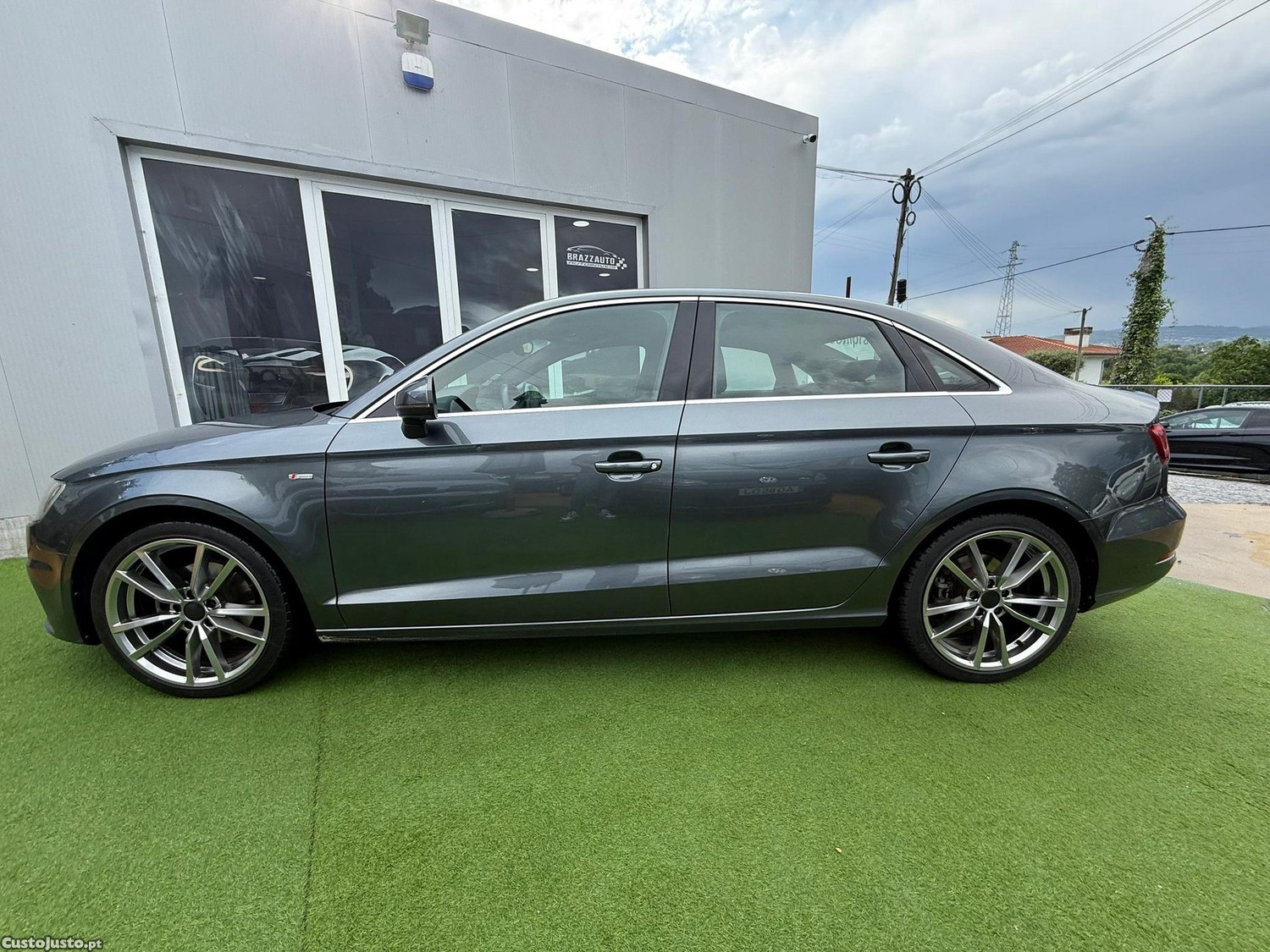 Audi A3 Limousine 2.0 TDi S-line — fotografia 4