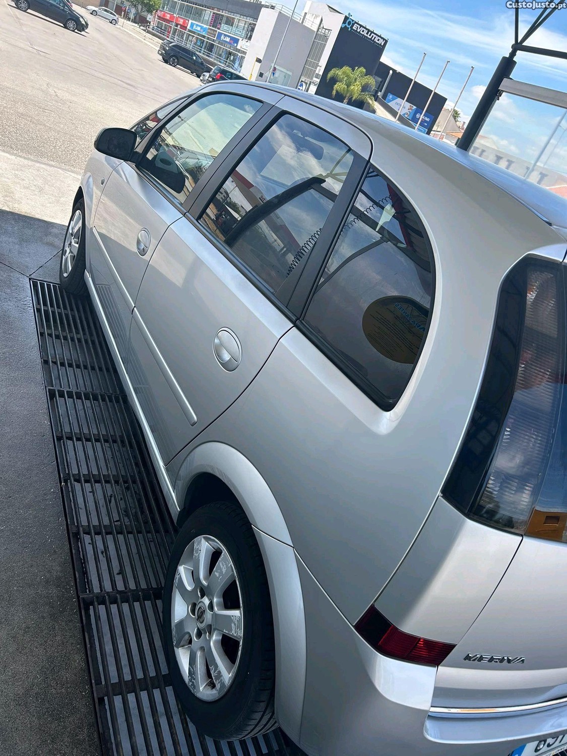 Opel Meriva 1700 TDCI — fotografia 4