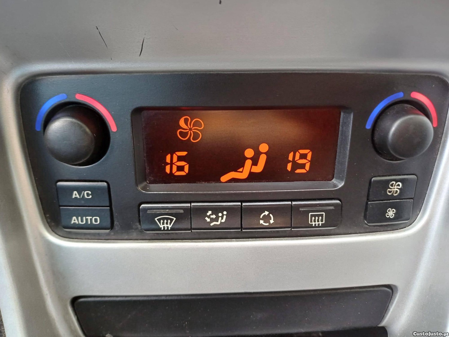 Peugeot 307 1'6 HdiDiesel 5 Lug C 167. 000 Kms( Viatura Nacional) — fotografia 5