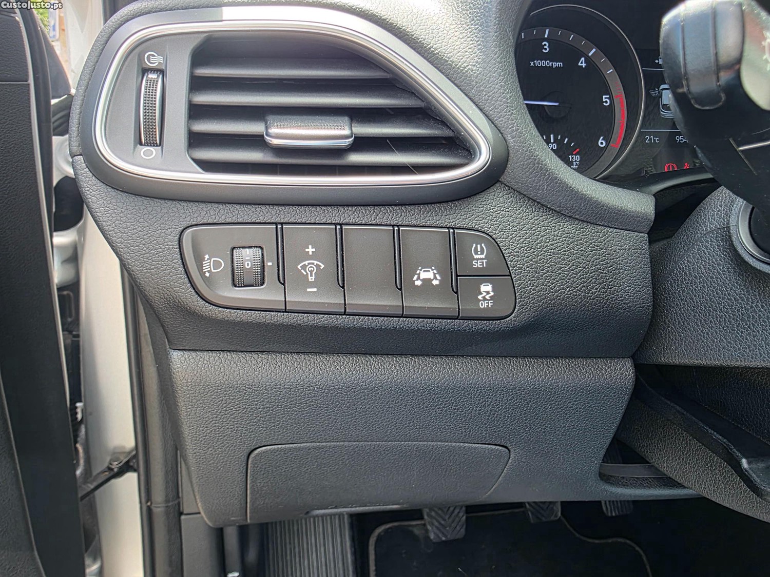 Hyundai i30 SW 1.6 CRDI STYLE 110CV — fotografia 4
