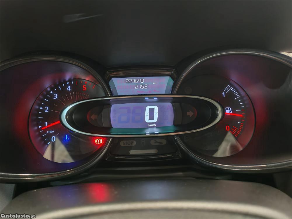 Renault Clio 1.5 dCi Limited — fotografia 10