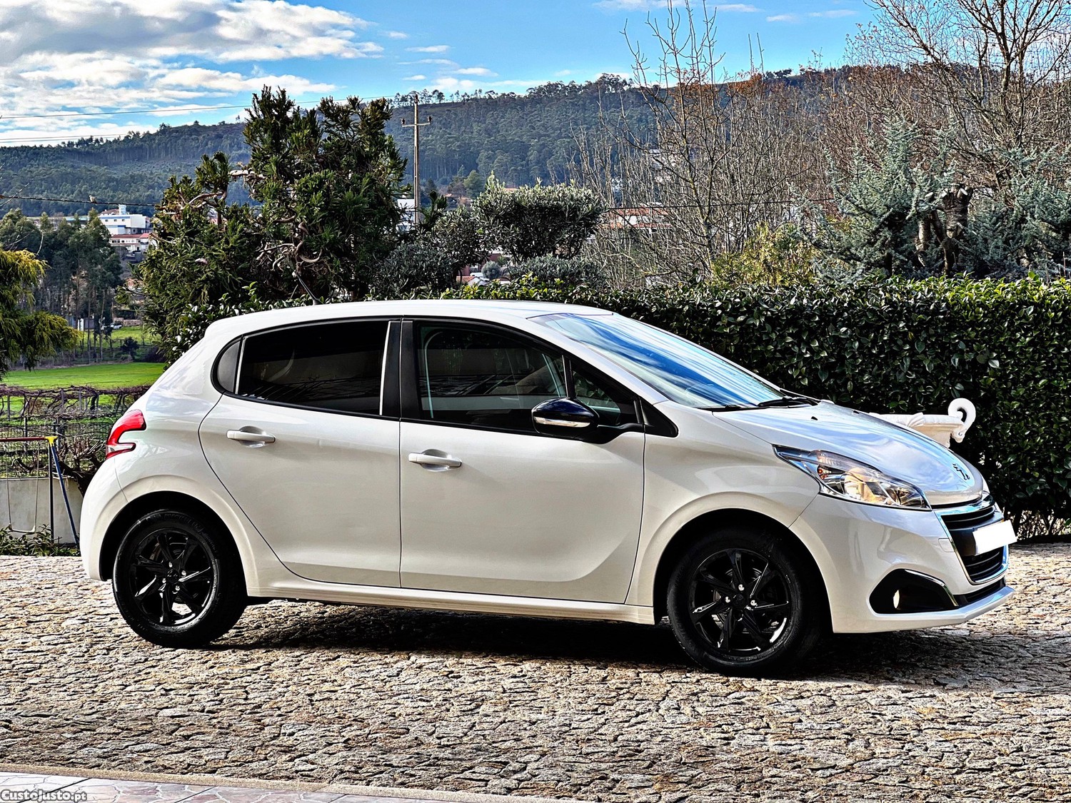 Peugeot 208 1.6 BlueHdi 100CV 2.L 12-2016 155.000klm — fotografia 6