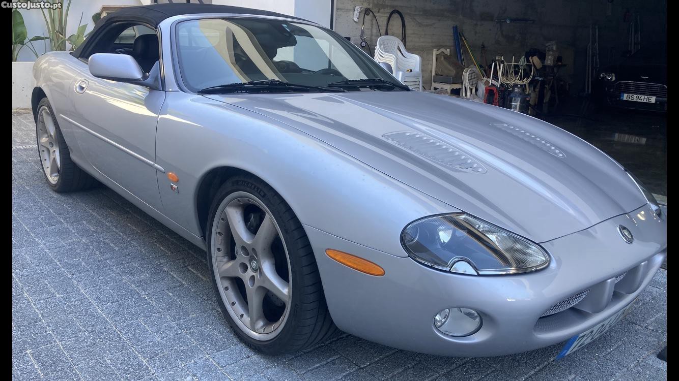 Jaguar XKR 4.2 — fotografia 2