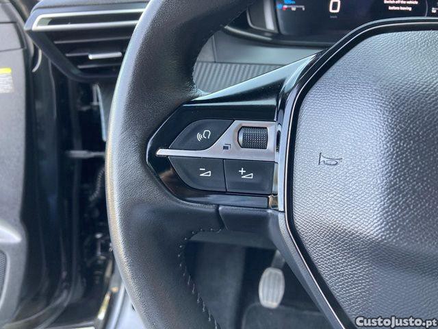 Peugeot 208 1.2 PureTech Allure — fotografia 15