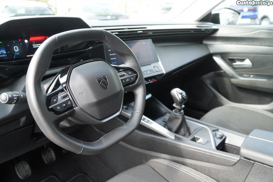 Peugeot 308 PureTech 130 Active — fotografia 9