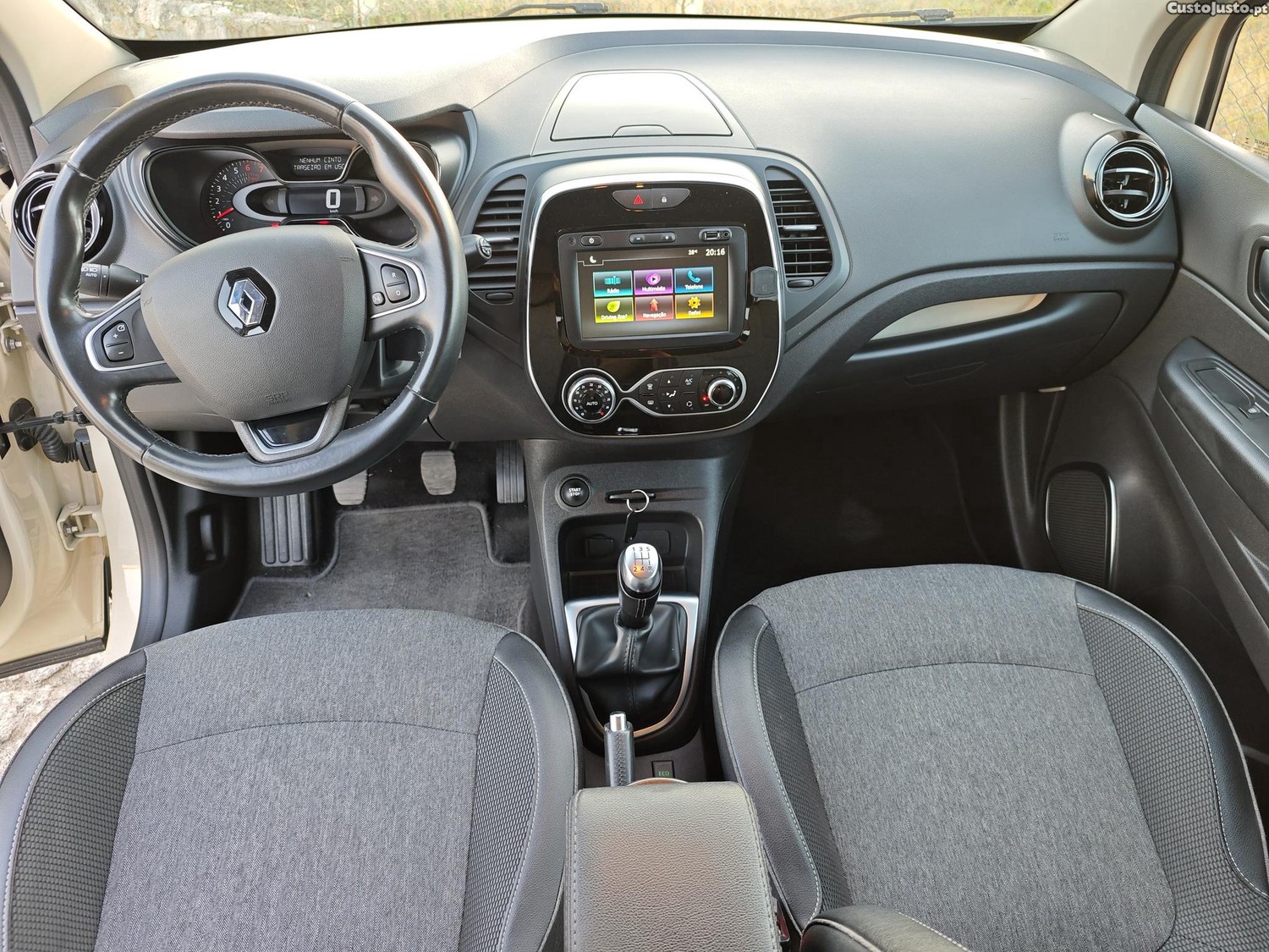 Renault Captur 0.9 Tce Exclusive — fotografia 4