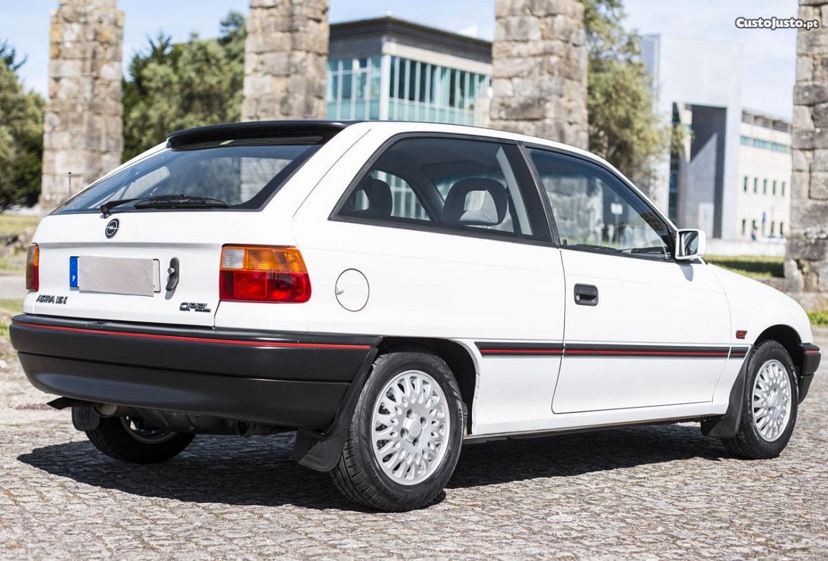 Opel Astra GT 1.6i 3P. (Certificado Museu do Caramulo) - 93 — photo 4