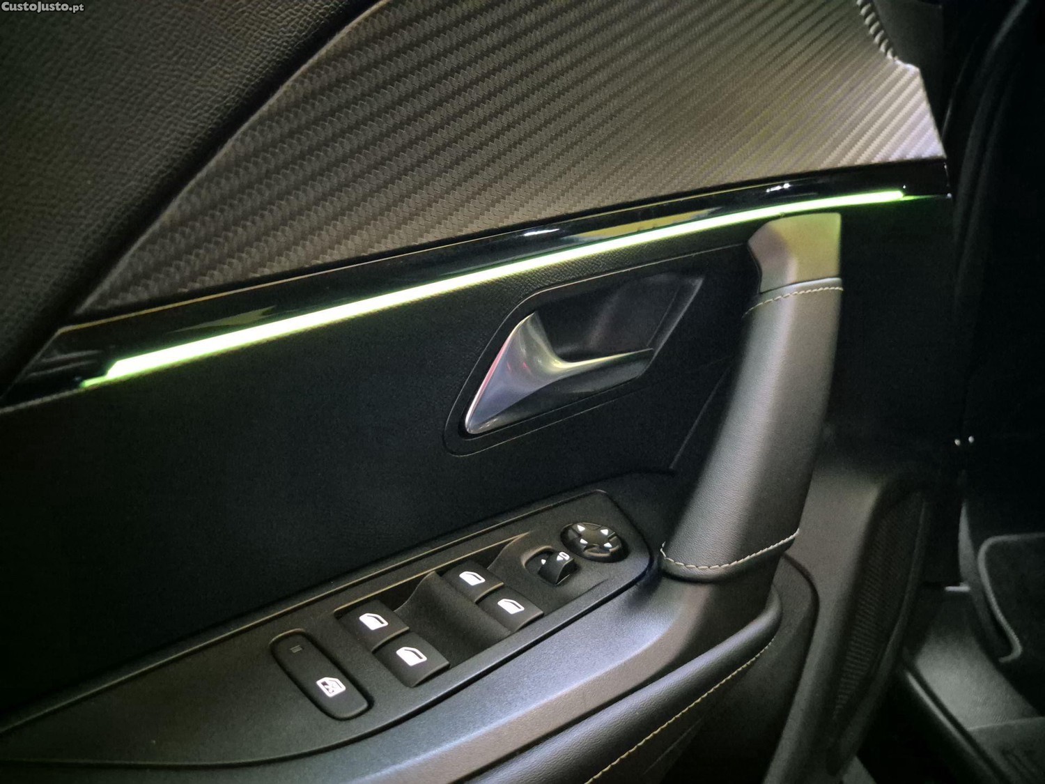 Peugeot 2008 Gt Line 1.5 HDI Aut — fotografia 3