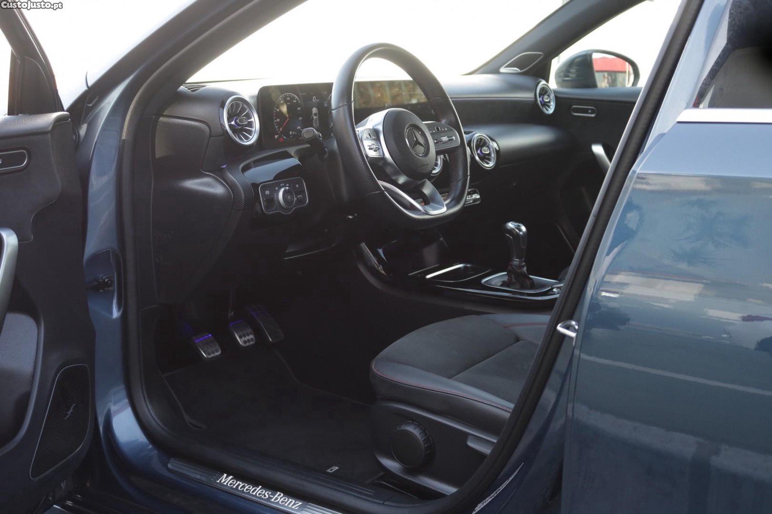 Mercedes-Benz A 180 d AMG Line 2.0 116cv — fotografia 41