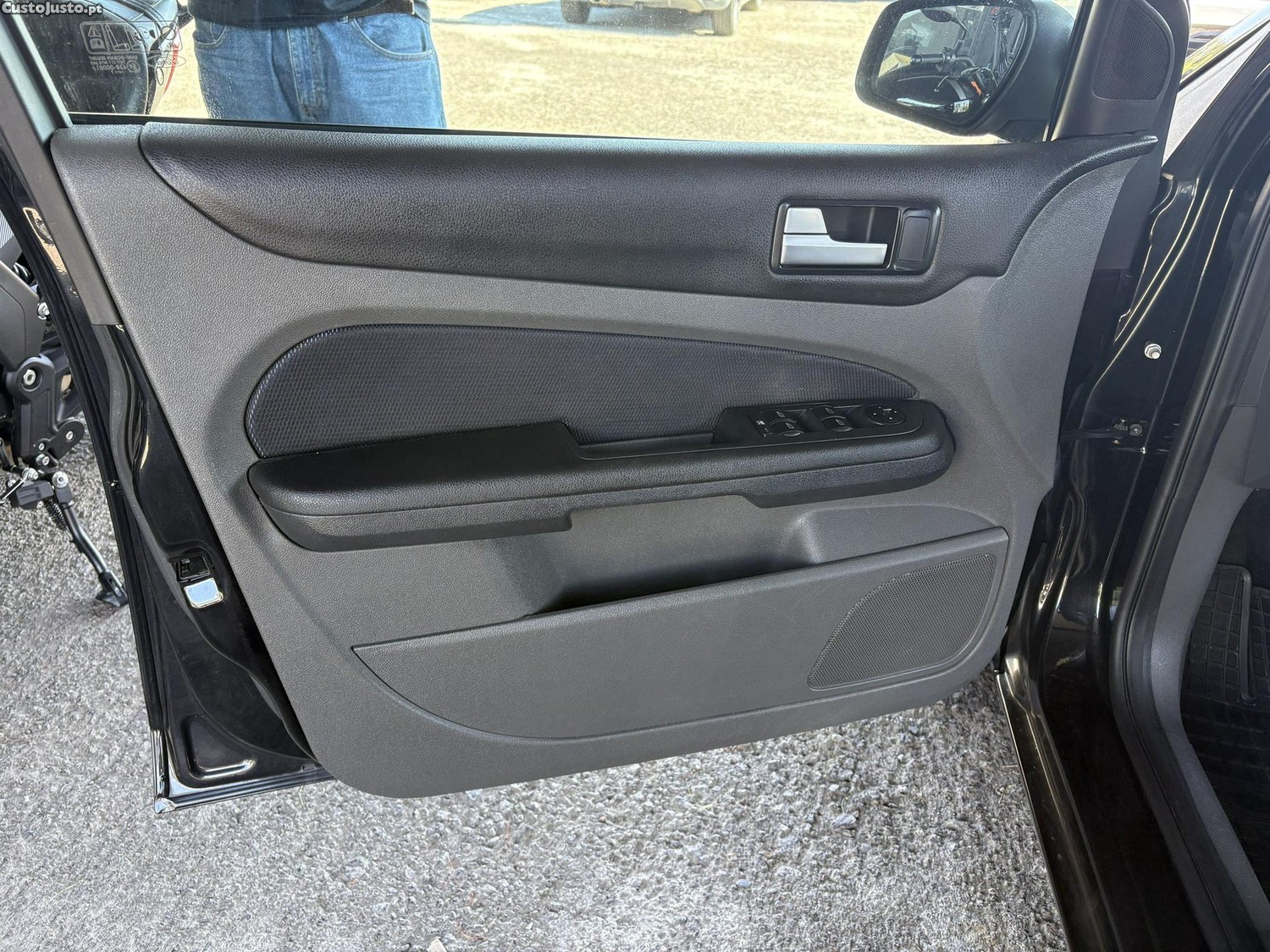 Ford Focus SW 1.6 TDCi Connec. — fotografia 16
