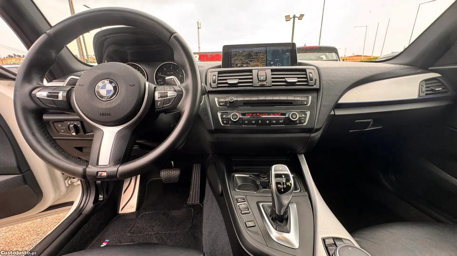 BMW 120 d Pack M Auto — fotografia 2