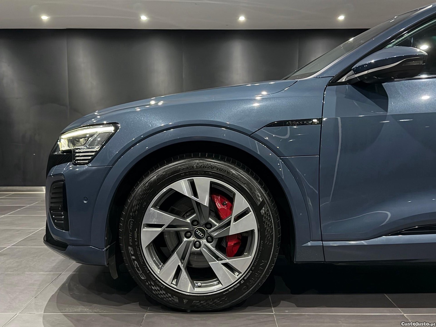 Audi Q8 e-Tron Sportback 50 quattro S line — fotografia 23