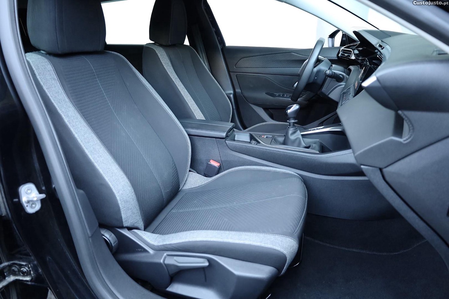 Peugeot 308 SW 1.2 PureTech Active — fotografia 2
