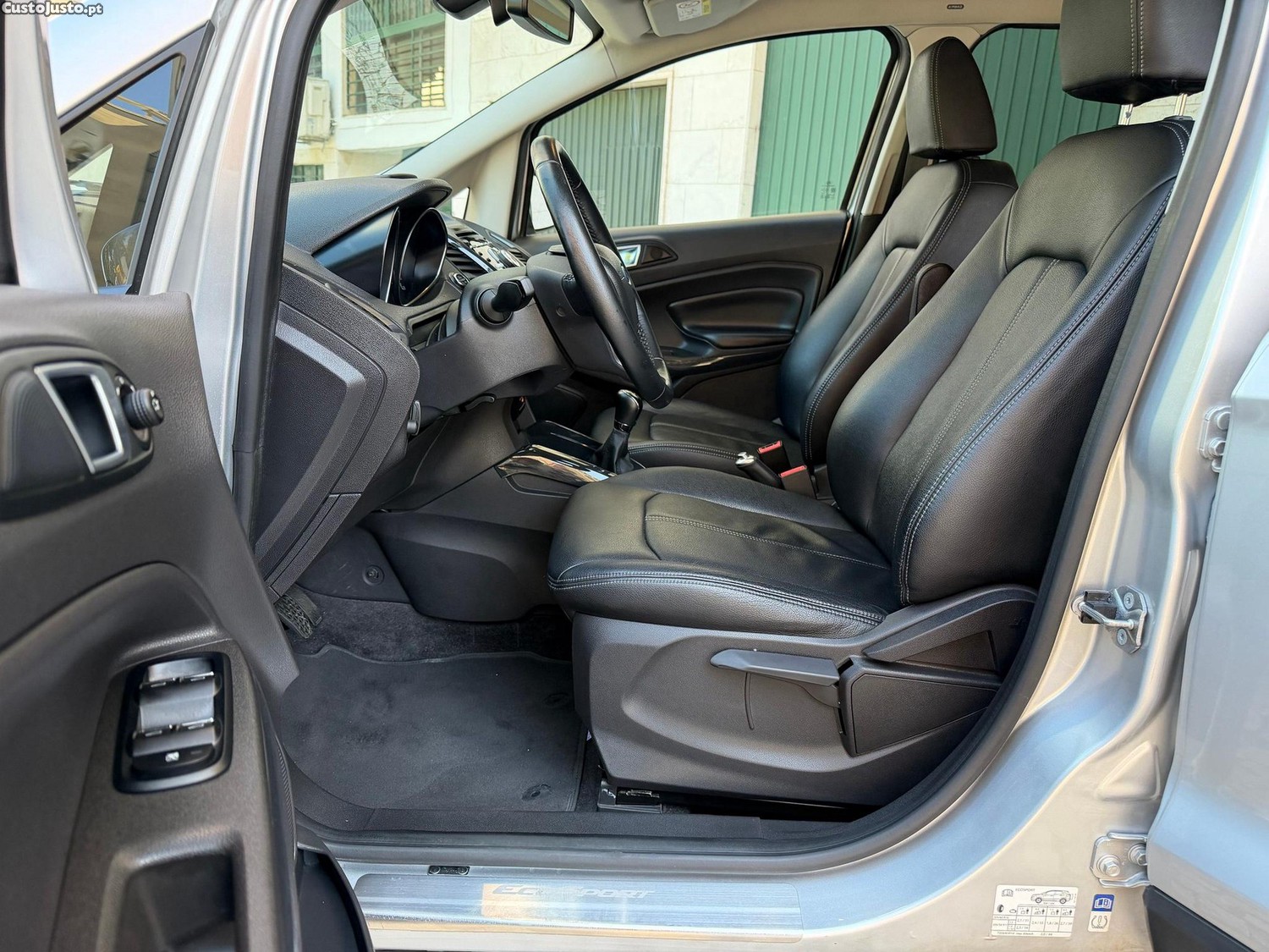 Ford EcoSport 1.0 EcoBoost TITANIUM — fotografia 17