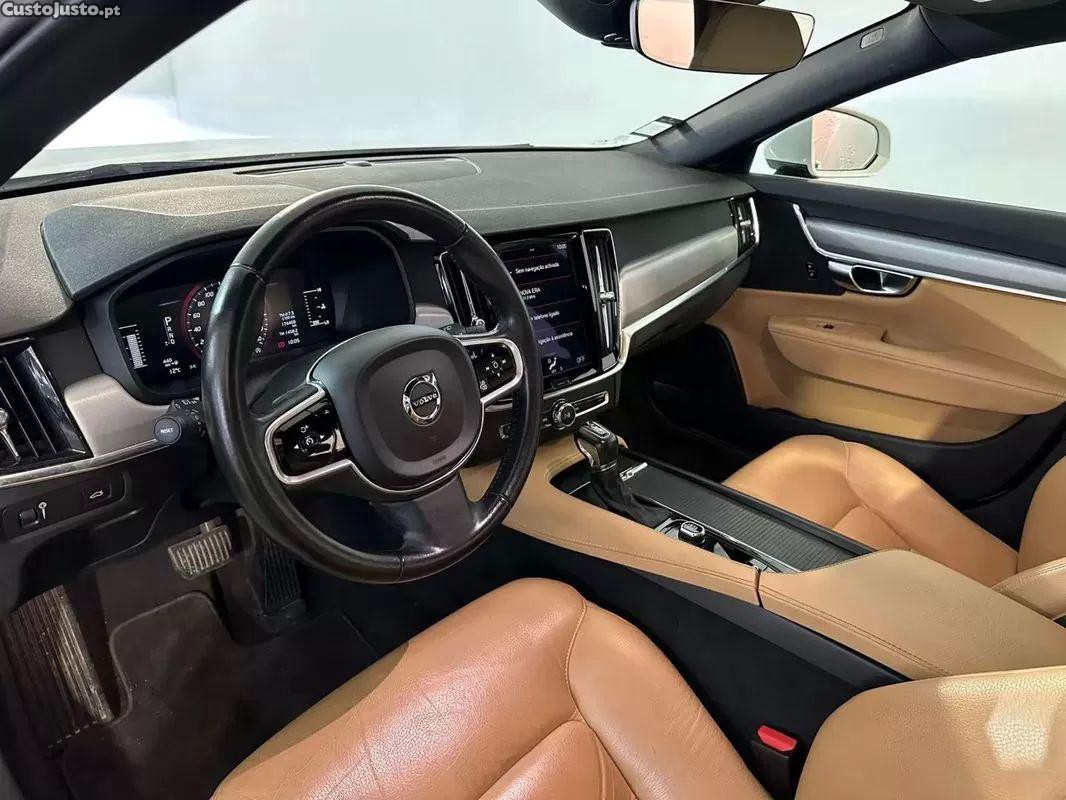 Volvo V90 2.0 d4 momentum geartronic — fotografia 19