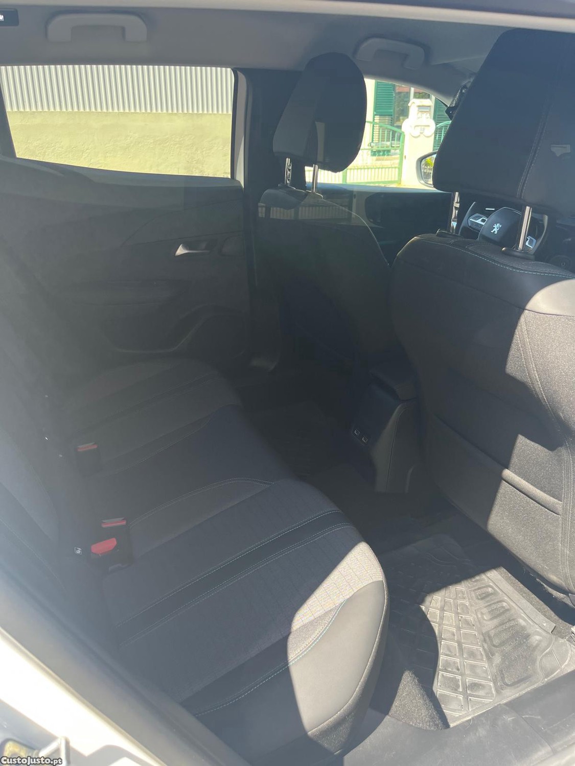 Peugeot 2008 1,2 Puretech Allure — fotografia 5