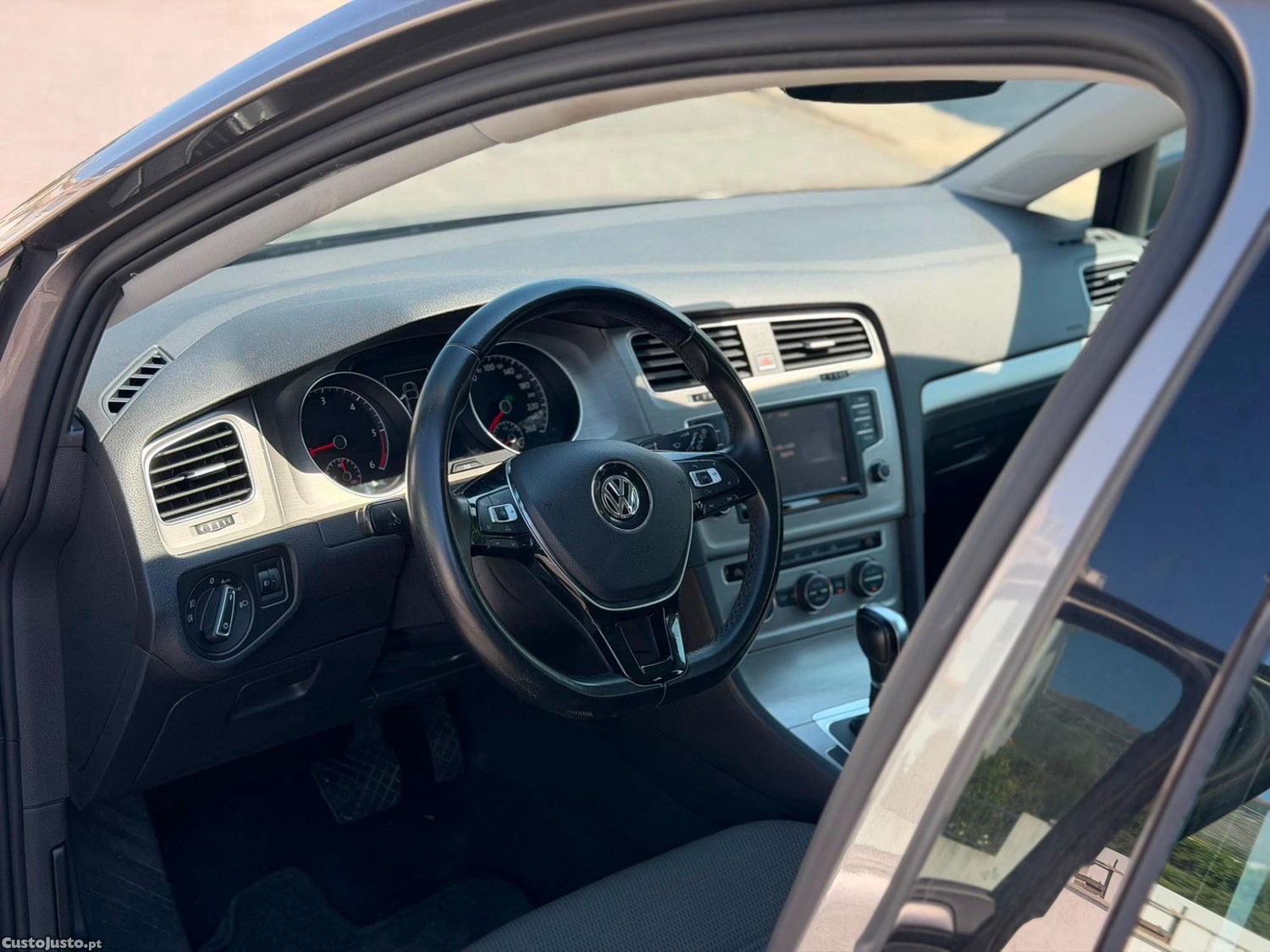 Volkswagen Golf 1.6 TDi DSG BlueMotion GPS Edition — fotografia 7