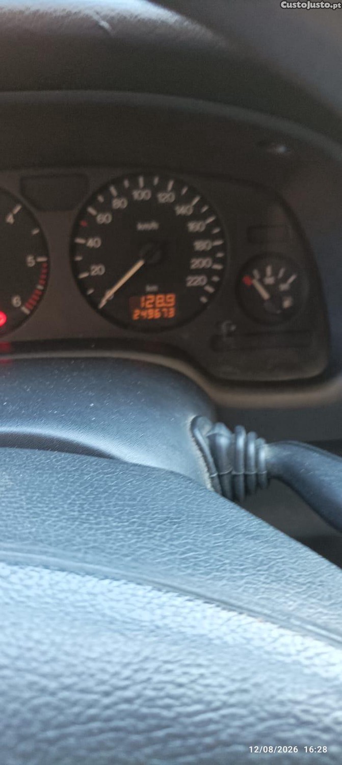 Opel Astra Caravan — fotografia 4