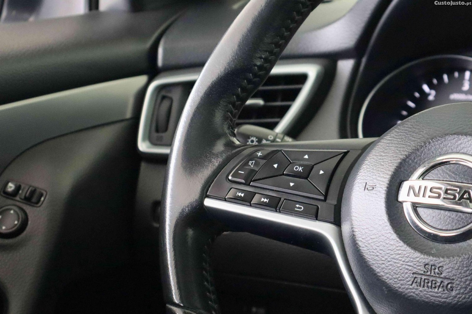 Nissan Qashqai 1.5 dCi N-Connecta — fotografia 14