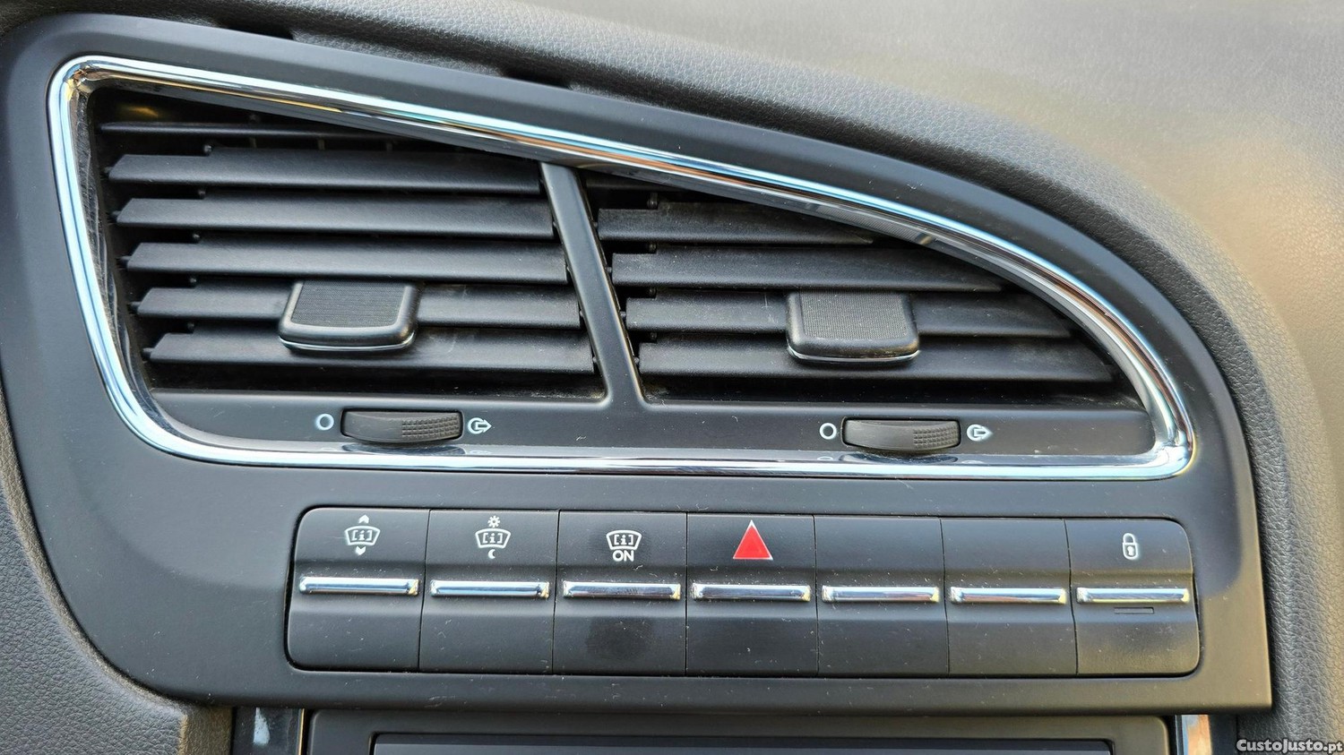 Peugeot 5008 1.6 THP Sport — fotografia 10