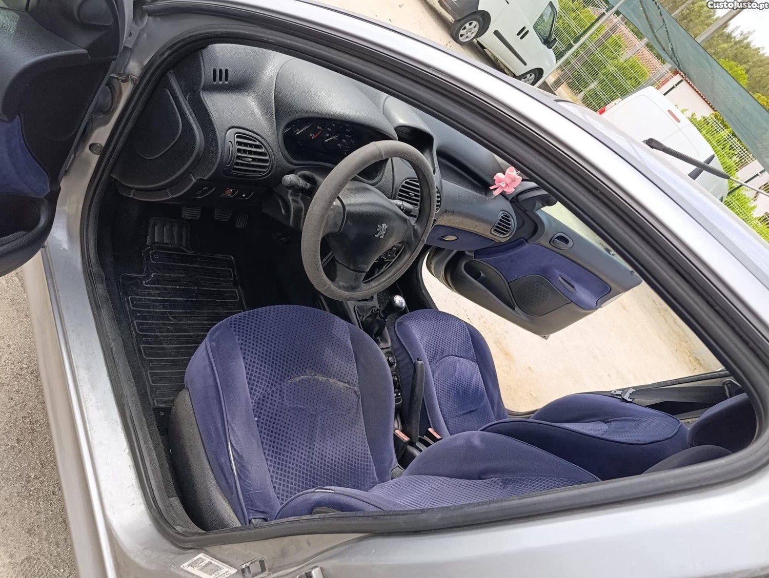 Peugeot 206 1.4 — fotografia 5